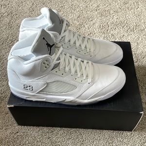 Jordan 5 Metallic White DS